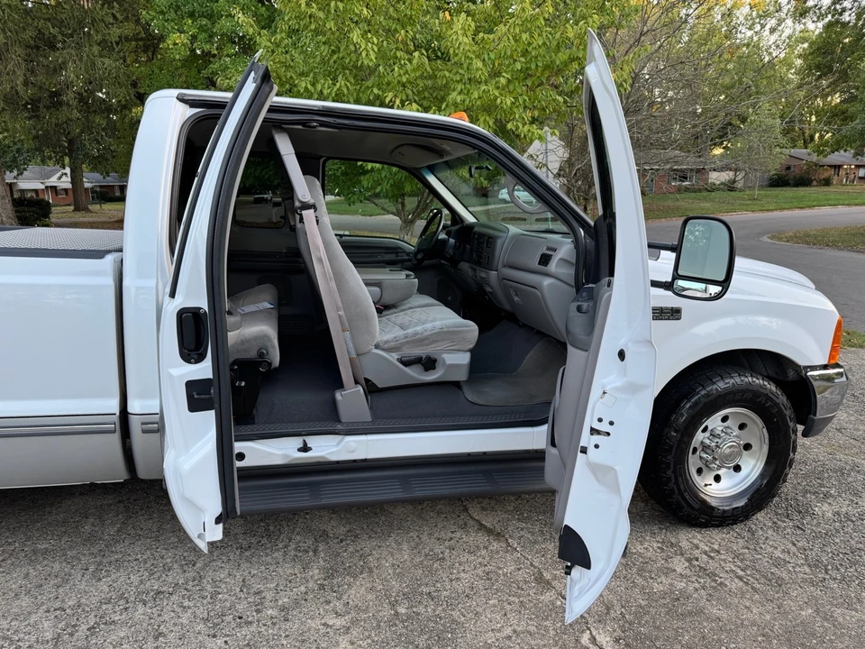 1999 Ford Super Duty 1st Gen - Image 21 of 21