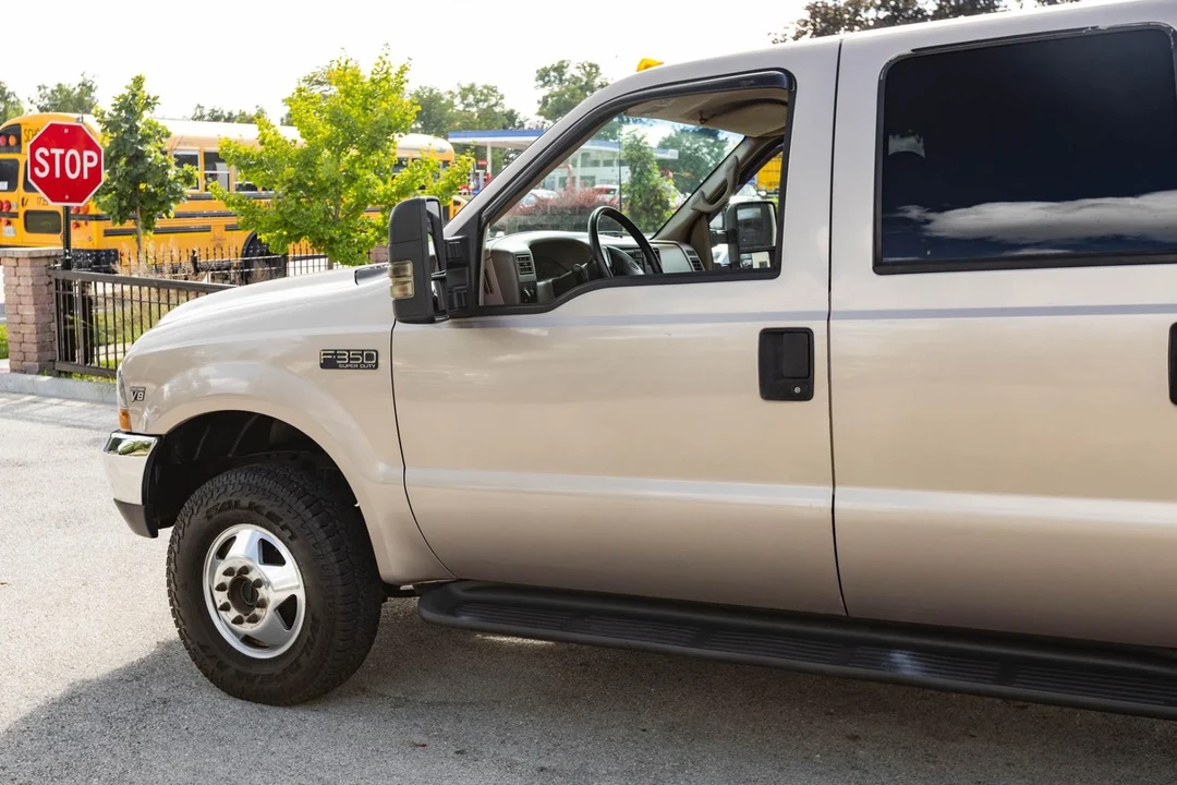 1999 Ford Super Duty 1st Gen - Image 4 of 12