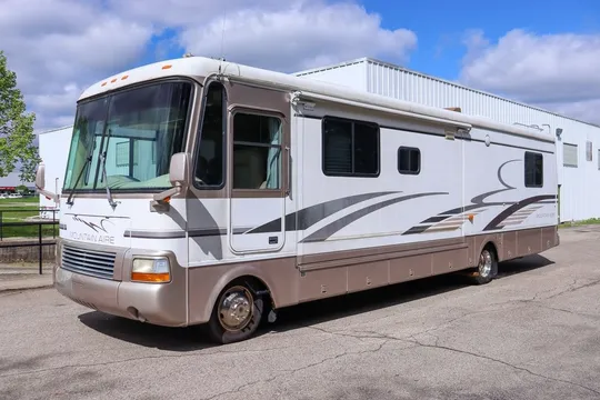 1998 Mountain Aire Class A Motor Home