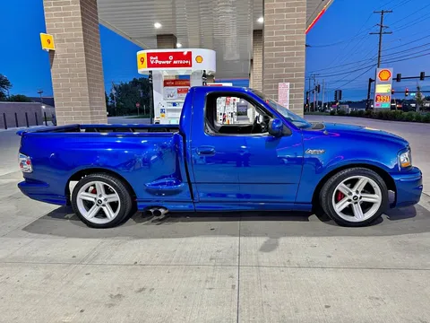 1999 Ford F150 Lightning SVT Lightning