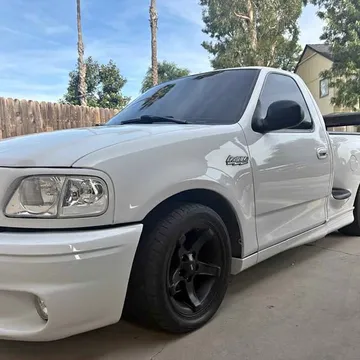 1999 Ford F150 Lightning SVT