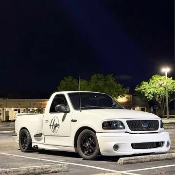 1999 Ford F150 Lightning SVT Lightning