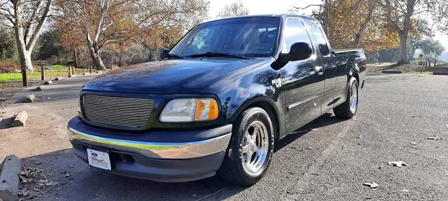1999 Ford F150 Super Cab XLT Pickup 4D 6 1/2 ft