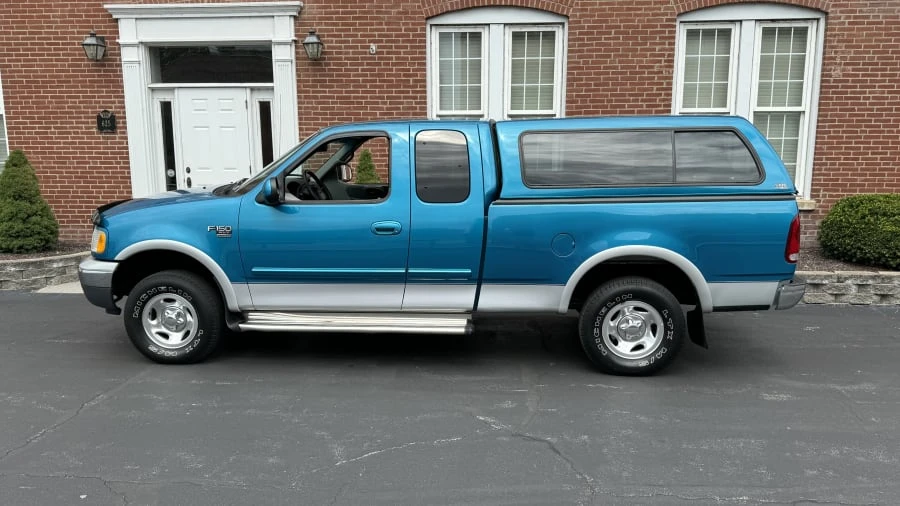 1999 Ford F-150 10th Gen - Image 2 of 12