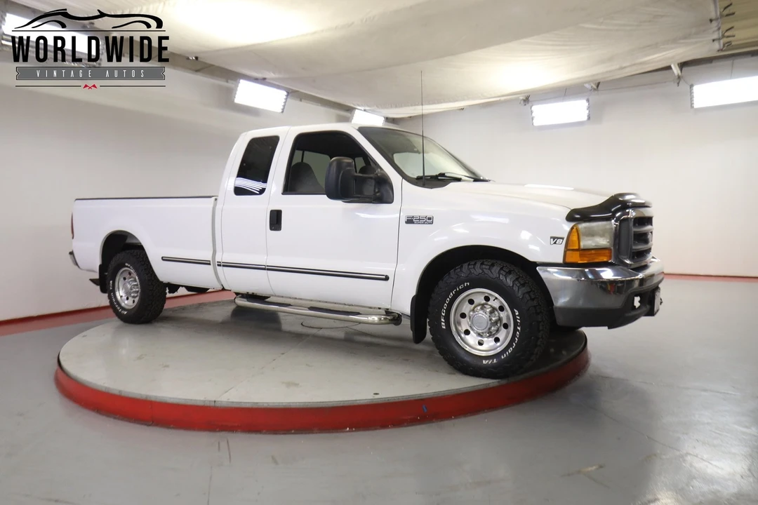1999 Ford Super Duty 1st Gen - Image 2 of 12