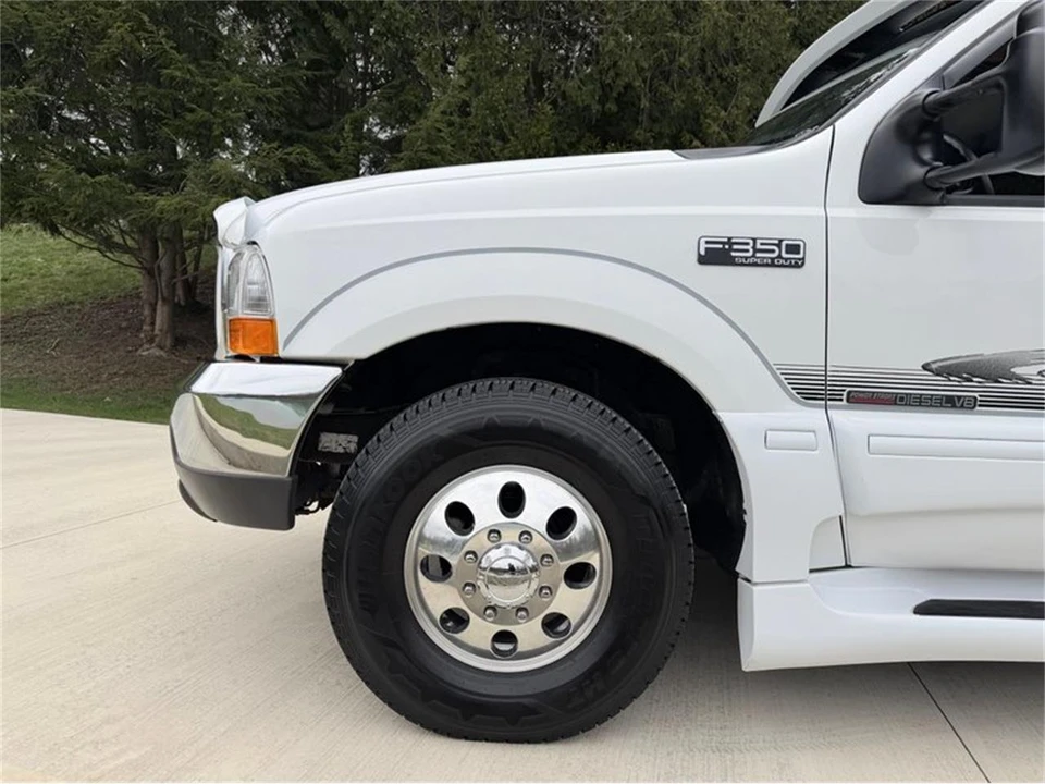 1999 Ford Super Duty 1st Gen - Image 10 of 21