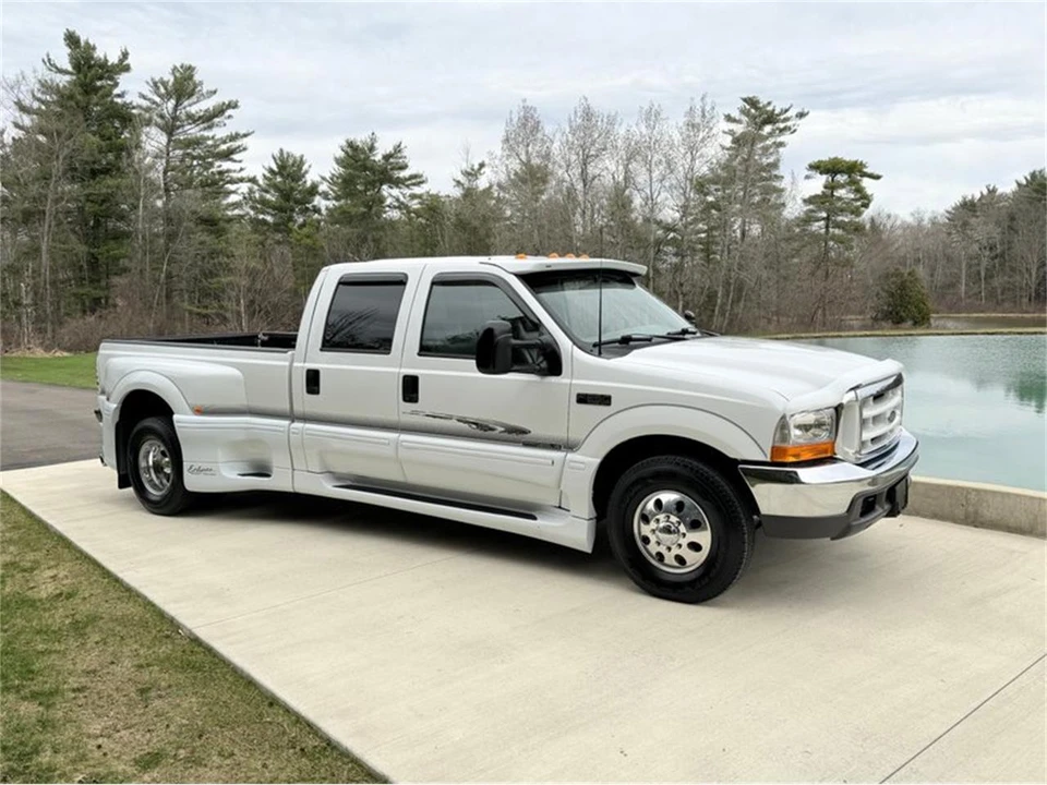 1999 Ford Super Duty 1st Gen - Image 2 of 21