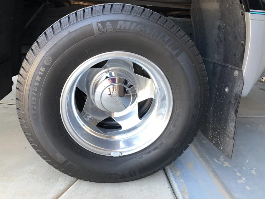 1999 Ford Super Duty 1st Gen - Image 8 of 10