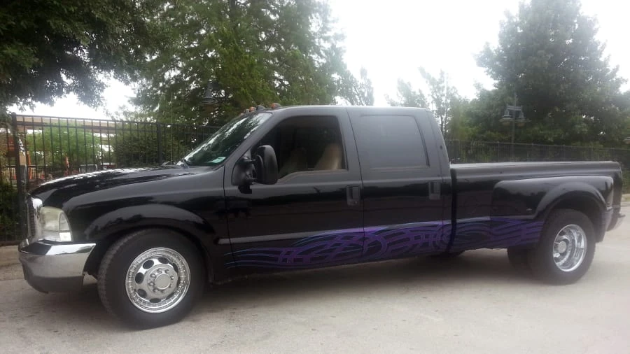 1999 Ford Super Duty 1st Gen - Image 2 of 11