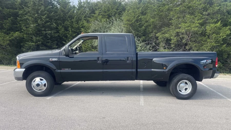 1999 Ford Super Duty 1st Gen - Image 2 of 14