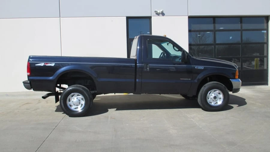 1999 Ford Super Duty 1st Gen - Image 12 of 13