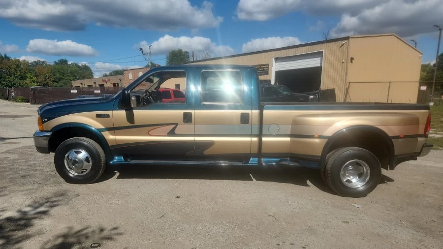 1999 Ford Super Duty 1st Gen - Image 9 of 10