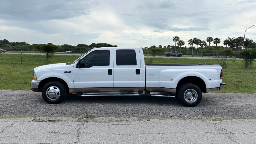 1999 Ford Super Duty 1st Gen - Image 2 of 8
