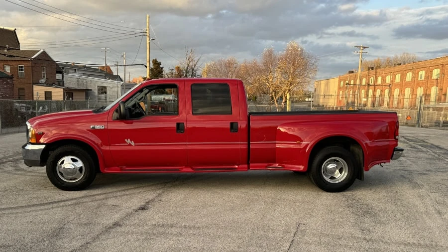 1999 Ford Super Duty 1st Gen - Image 2 of 8