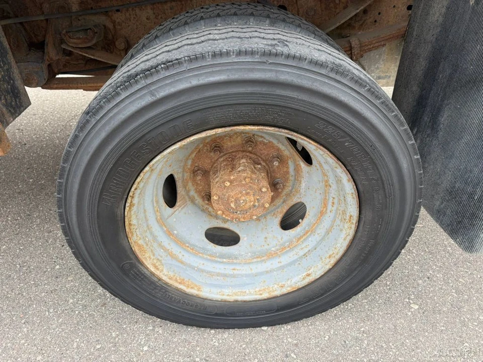 1999 Ford Super Duty 1st Gen - Image 10 of 24