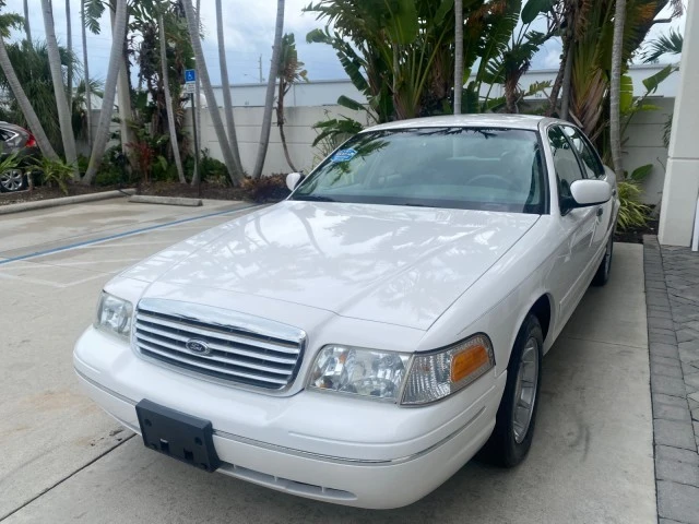1999 Ford Crown Victoria - Image 4 of 21