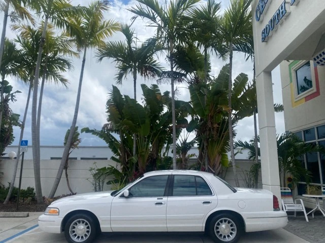 1999 Ford Crown Victoria - Image 5 of 21