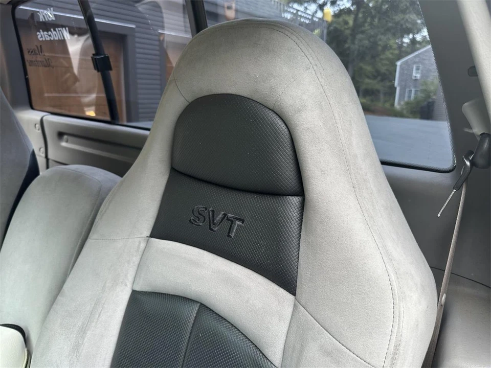 1999 Ford F-150 SVT Lightning 10th Gen - Image 21 of 31