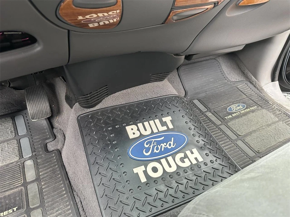 1999 Ford F-150 SVT Lightning 10th Gen - Image 29 of 31