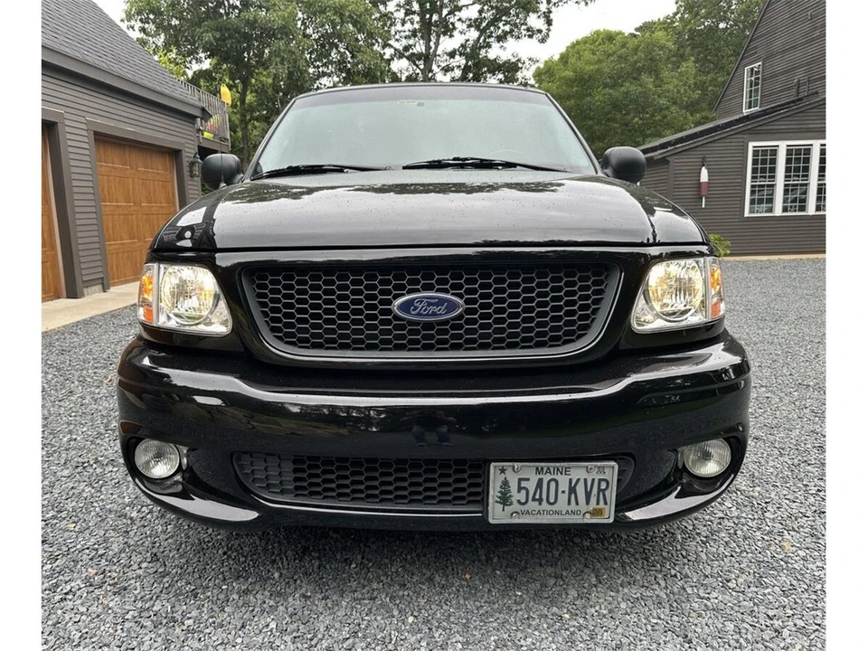 1999 Ford F-150 SVT Lightning 10th Gen - Image 5 of 31