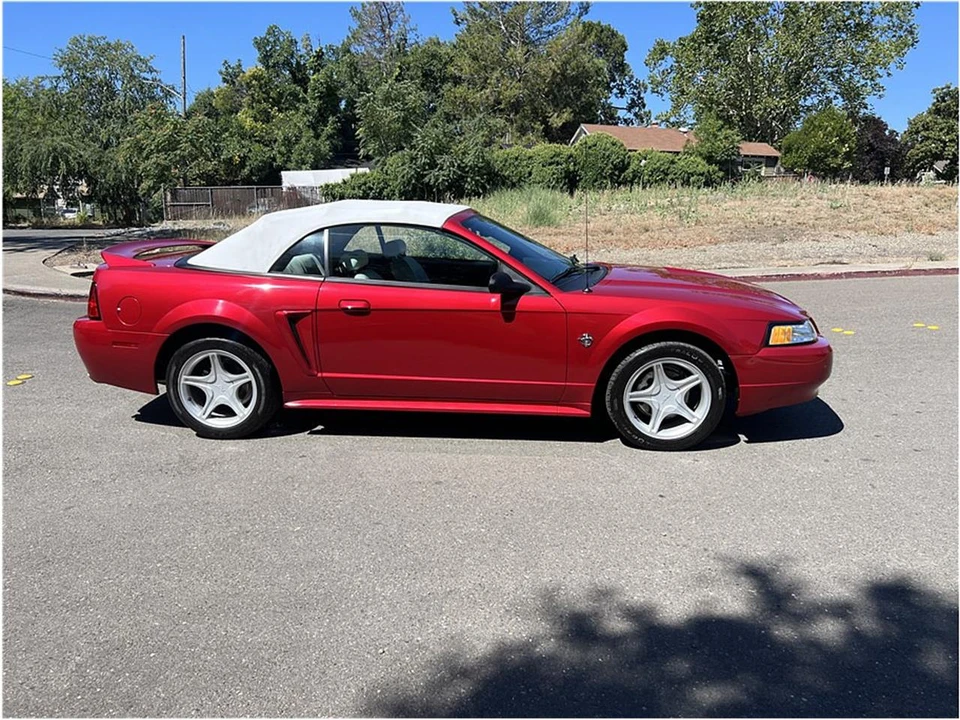 1999 Ford SN95 Mustang - Image 13 of 31