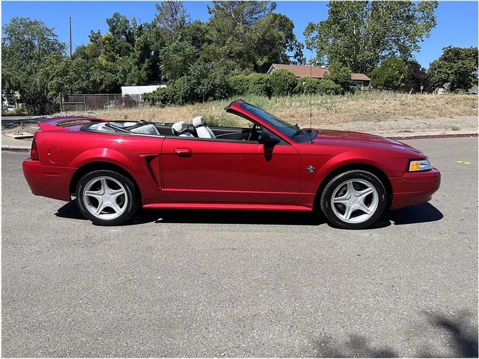 1999 Ford SN95 Mustang - Image 14 of 31
