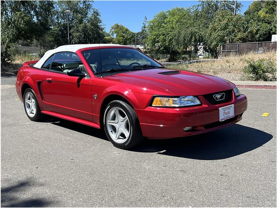 1999 Ford SN95 Mustang - Image 2 of 31