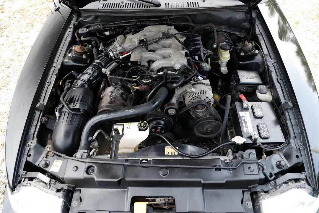 1999 Ford SN95 Mustang - Image 17 of 31