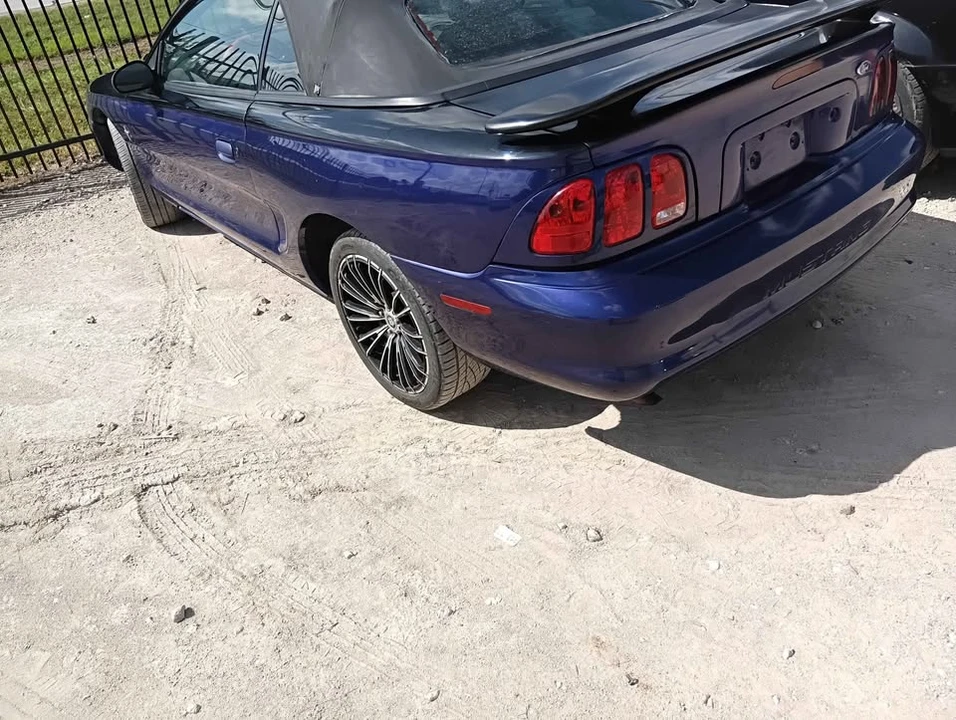 1999 Ford SN95 Mustang - Image 6 of 8