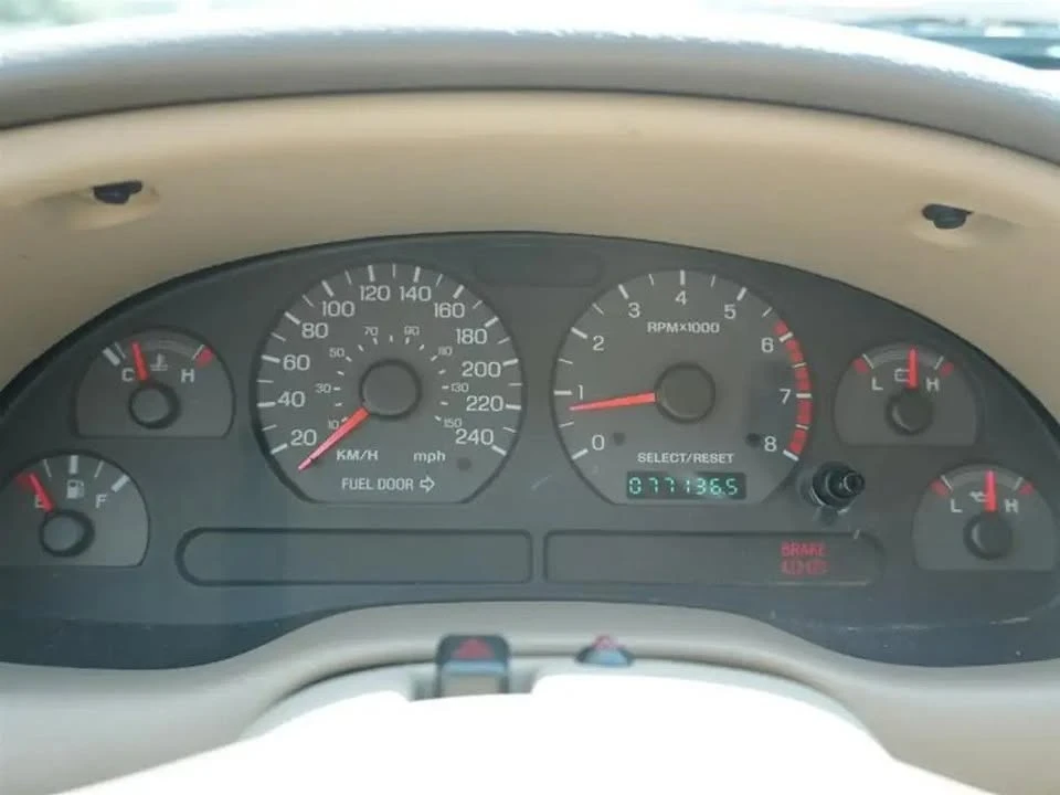 1999 Ford SN95 Mustang - Image 13 of 16