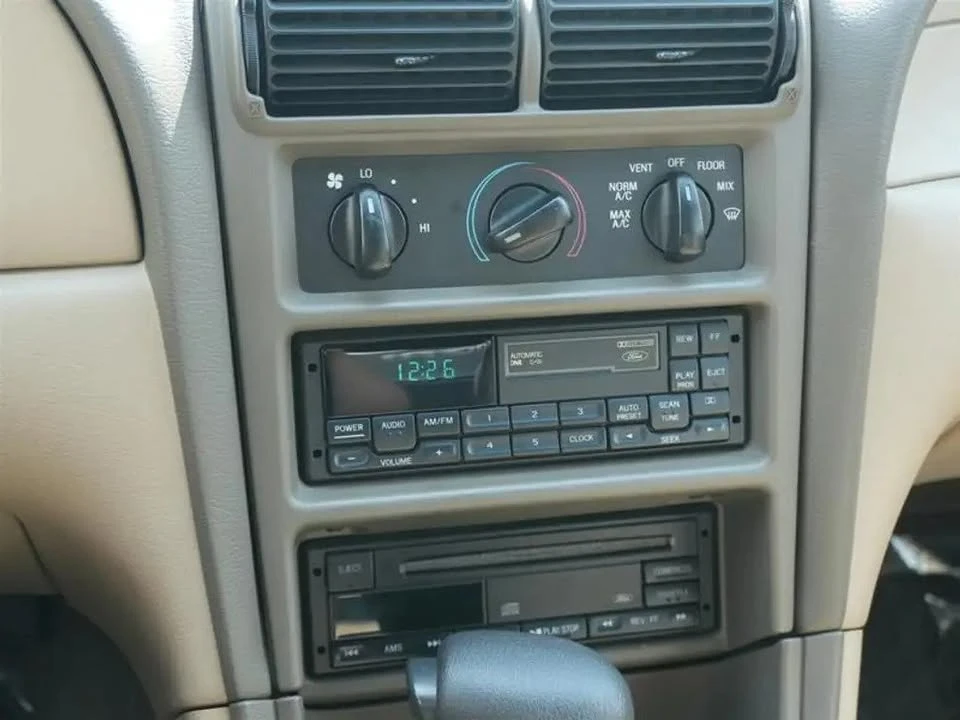 1999 Ford SN95 Mustang - Image 15 of 16