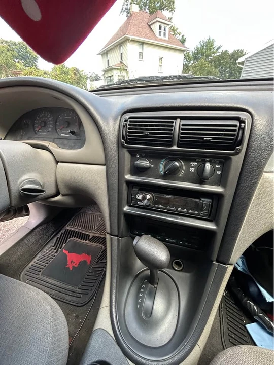 1999 Ford SN95 Mustang - Image 8 of 10