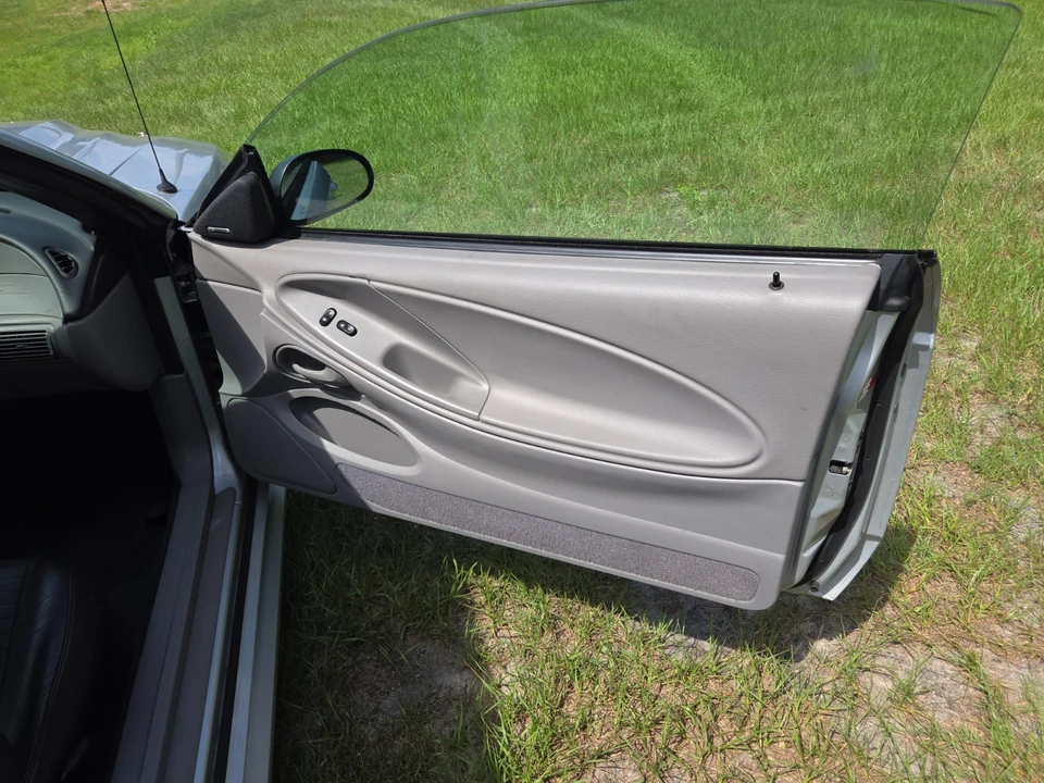 1999 Ford SN95 Mustang - Image 27 of 31