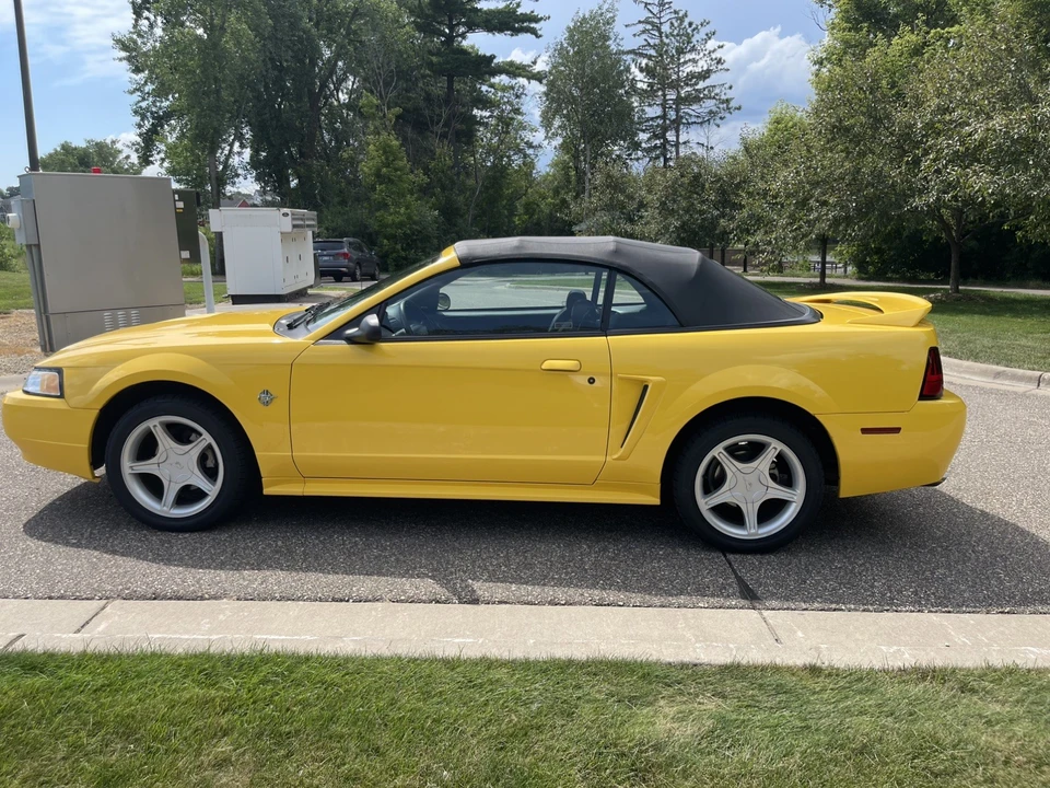 1999 Ford SN95 Mustang - Image 20 of 26