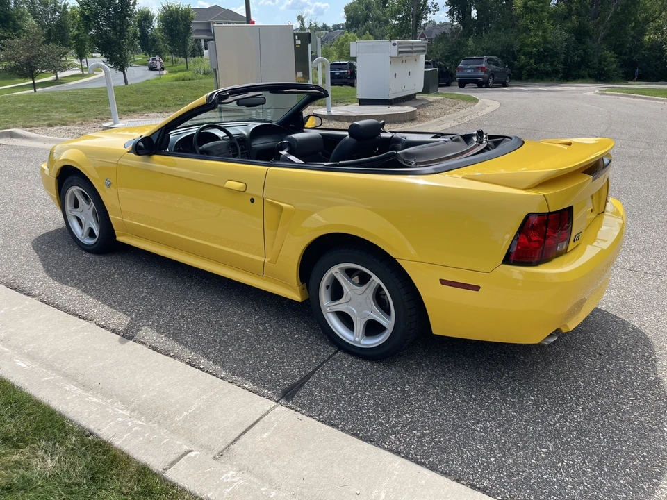 1999 Ford SN95 Mustang - Image 4 of 26
