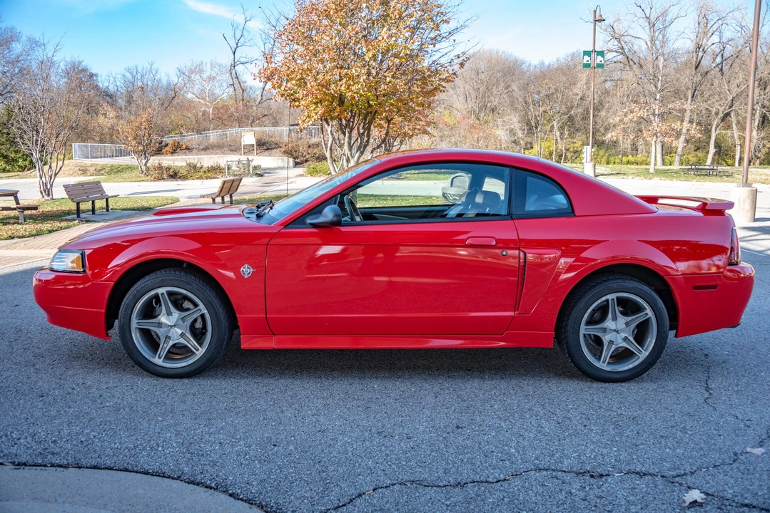 1999 Ford SN95 Mustang - Image 8 of 31