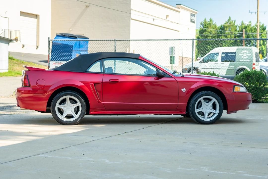 1999 Ford SN95 Mustang - Image 17 of 31