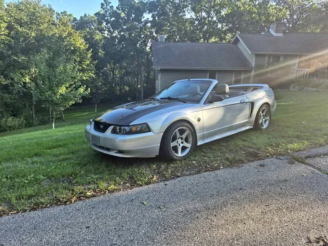 1999 Ford Mustang GT Convertible 2D