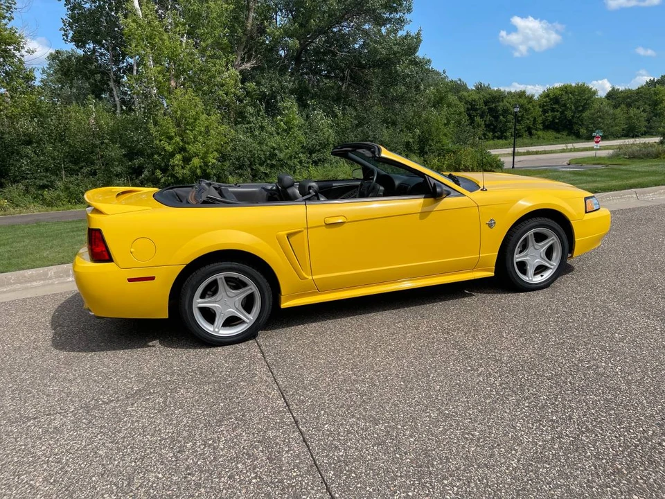 1999 Ford SN95 Mustang - Image 20 of 24