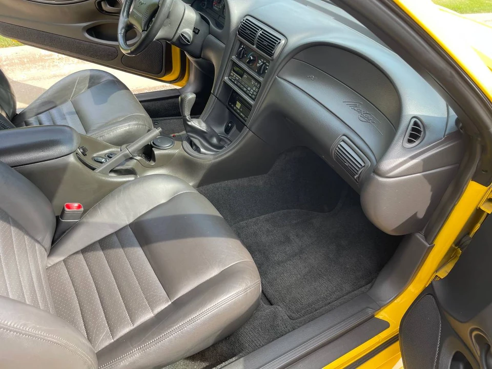 1999 Ford SN95 Mustang - Image 17 of 24