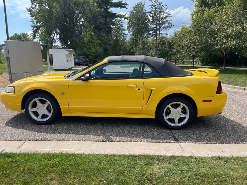 1999 Ford SN95 Mustang - Image 6 of 24