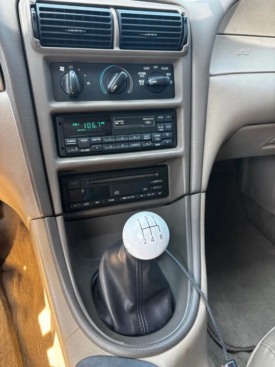 1999 Ford SN95 Mustang - Image 11 of 12