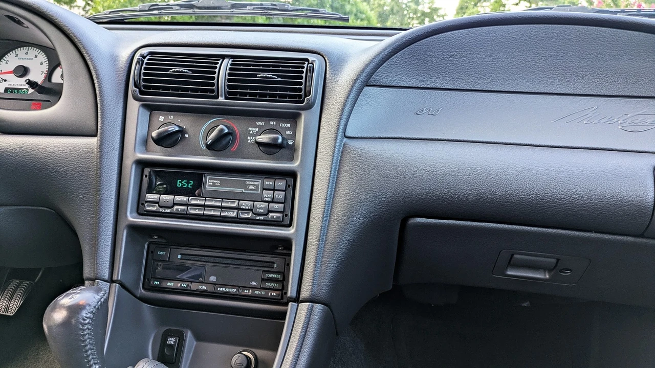 1999 Ford SN95 Mustang Cobra - Image 14 of 21