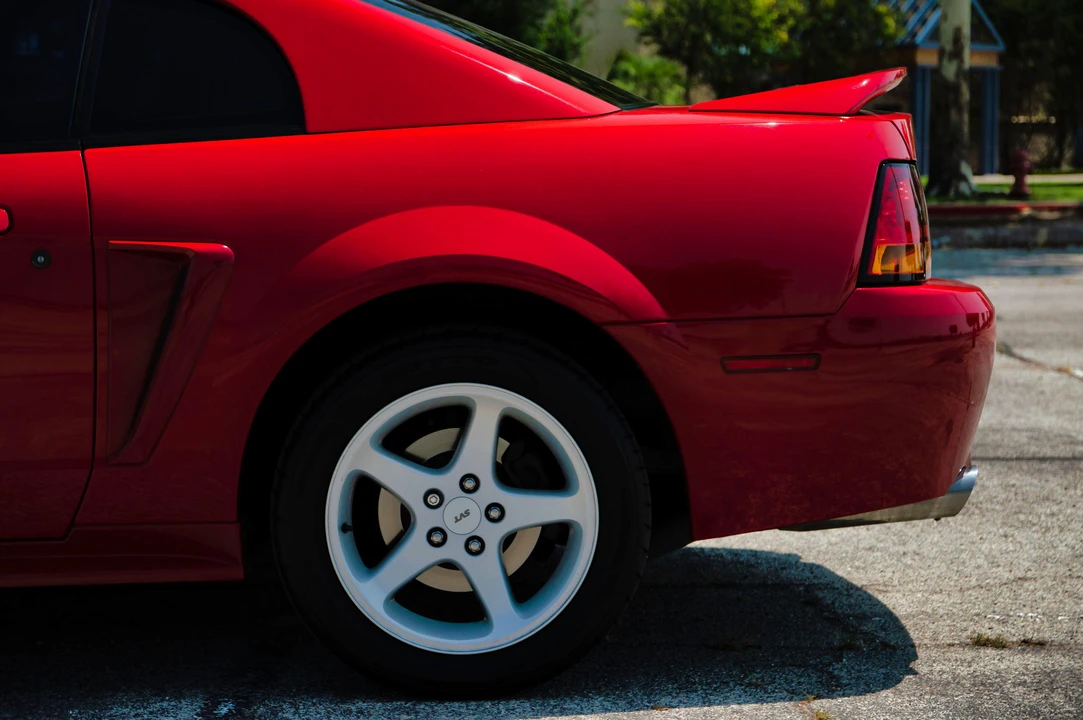 1999 Ford SN95 Mustang Cobra - Image 19 of 25
