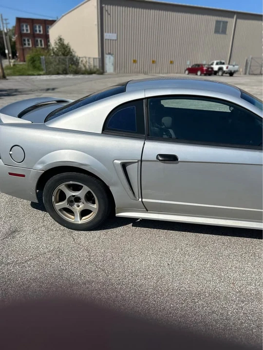 1999 Ford SN95 Mustang - Image 5 of 14