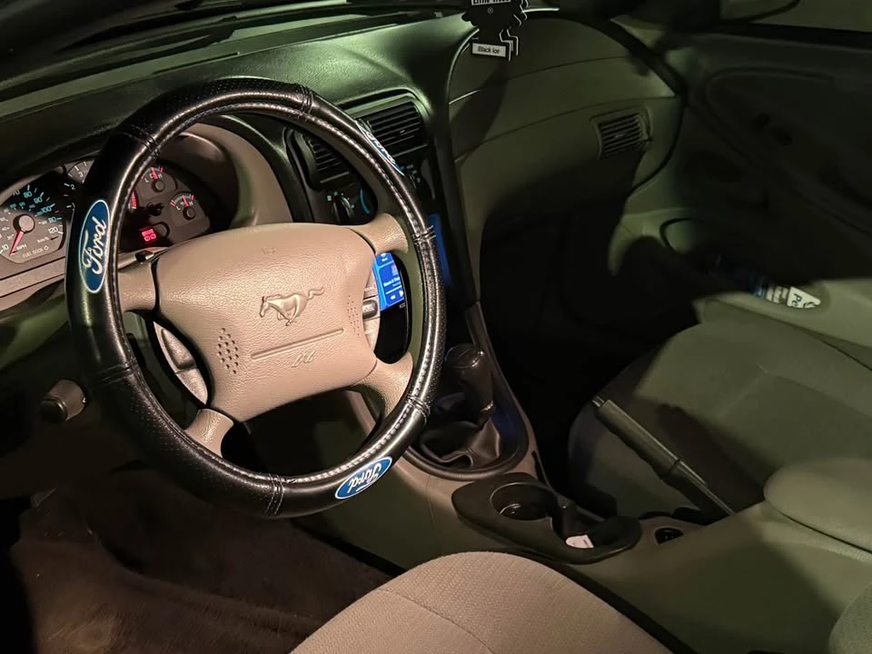 1999 Ford SN95 Mustang - Image 9 of 20