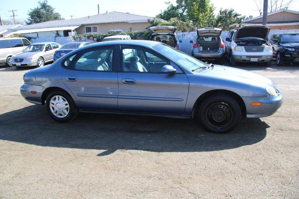 1999 Ford Taurus 3rd Gen - Image 9 of 21