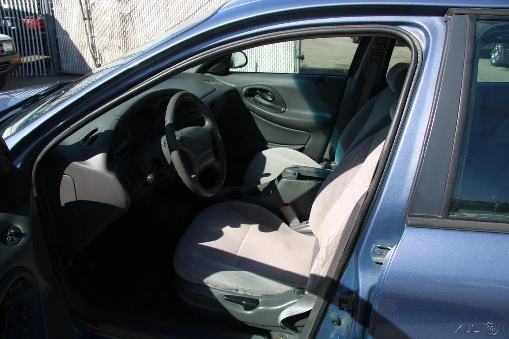1999 Ford Taurus 3rd Gen - Image 14 of 21
