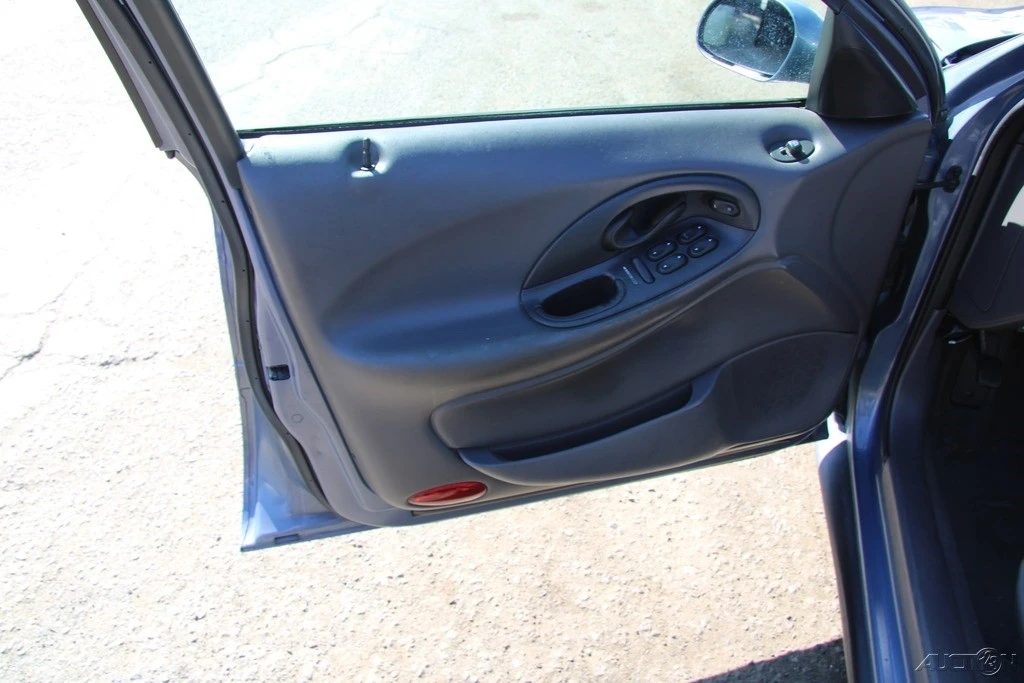 1999 Ford Taurus 3rd Gen - Image 13 of 21