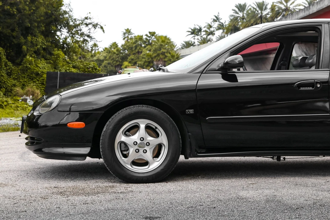 1999 Ford Taurus SHO 3rd Gen - Image 9 of 31